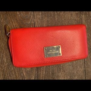 Michael Kors zip up wallet